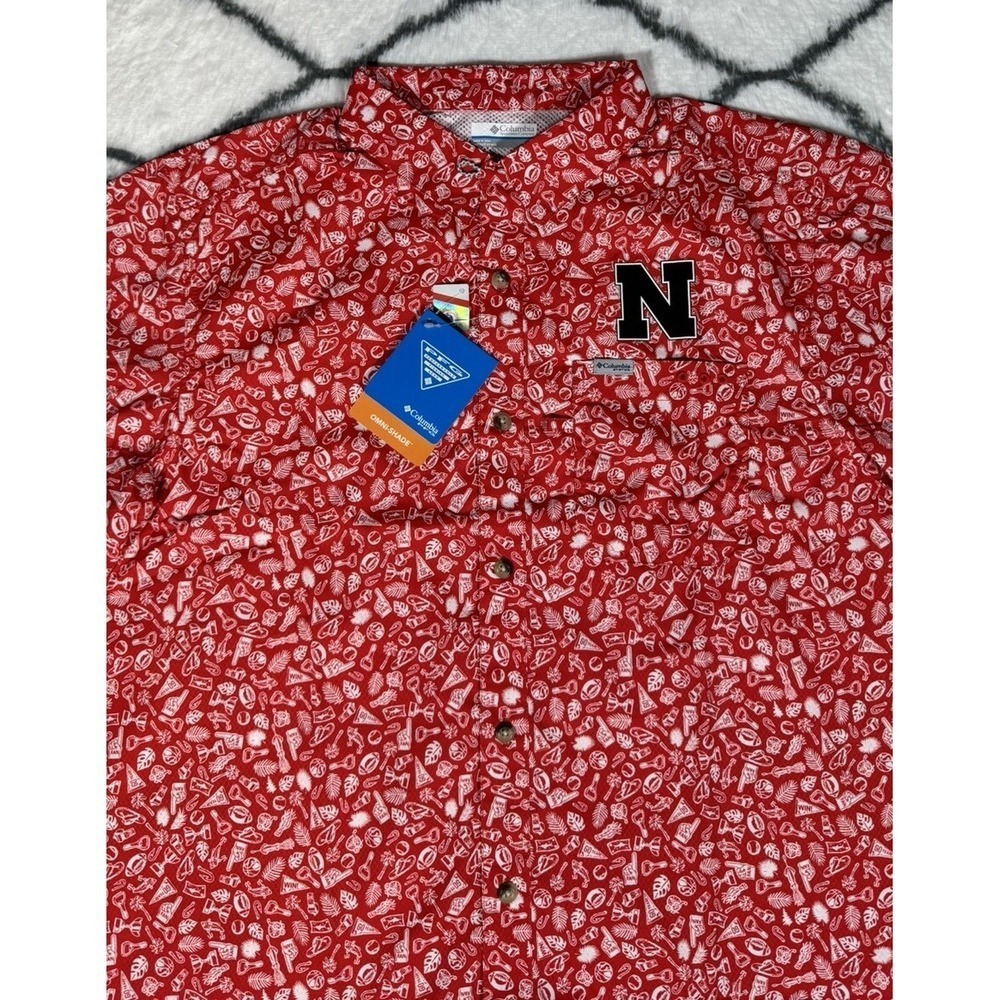 COLUMBIA Nebraska Cornhuskers Super Slack Tide Button-Up Shirt Men's M *NEW* $65 - Picture 4 of 10